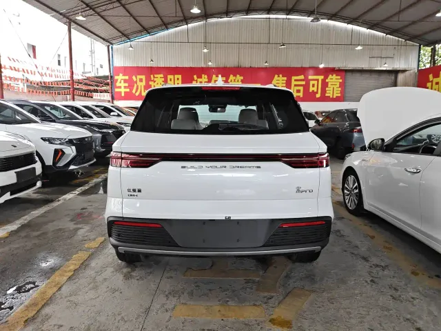 BYD Song Pro — Фото автомобиля 9