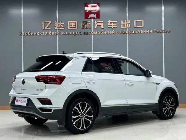 Volkswagen T-Roc — Фото автомобиля 6