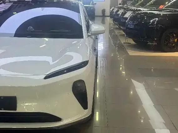 Nio ET5 Touring — Фото автомобиля 3