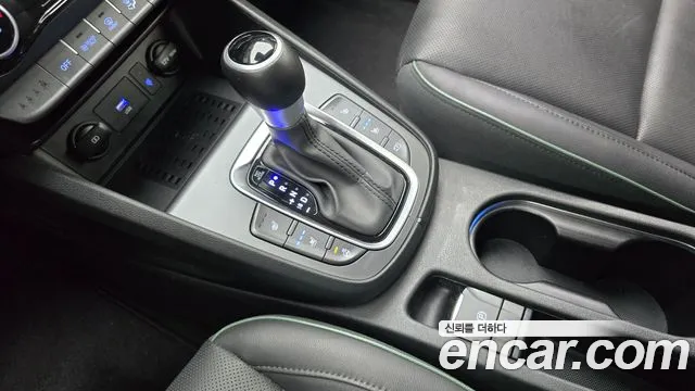 Hyundai Kona Новый Kona Гибрид Inspiration — Фото автомобиля 8
