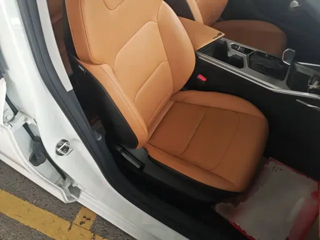 Geely Emgrand — Фото автомобиля 24