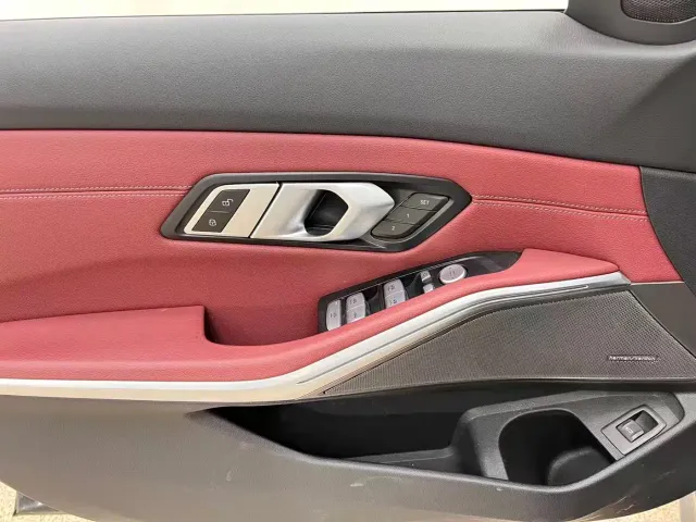 BMW 3 Series — Фото автомобиля 10