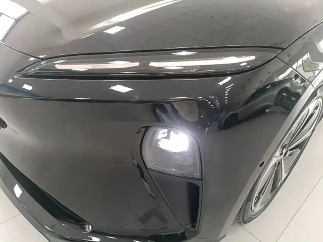 Nio ET5 Touring — Фото автомобиля 23