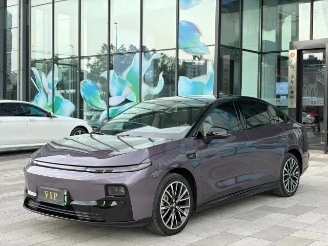 Фотография автомобиля — Leapmotor B01