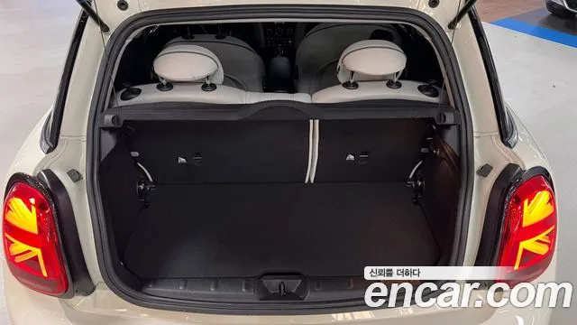 MINI Cooper — Фото автомобиля 20