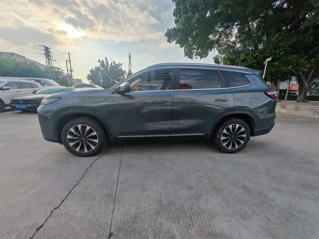 Chery Tiggo 8 PLUS — Фото автомобиля 3