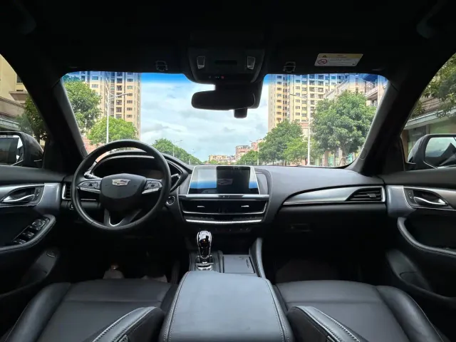 Cadillac CT5 — Фото автомобиля 25