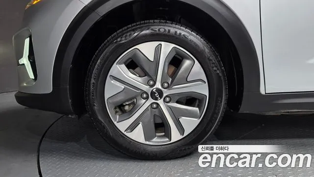 Kia Niro Niro Plus Air — Фото автомобиля 5