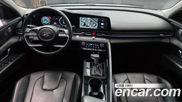 Hyundai Avante CN7 — Фото автомобиля 10