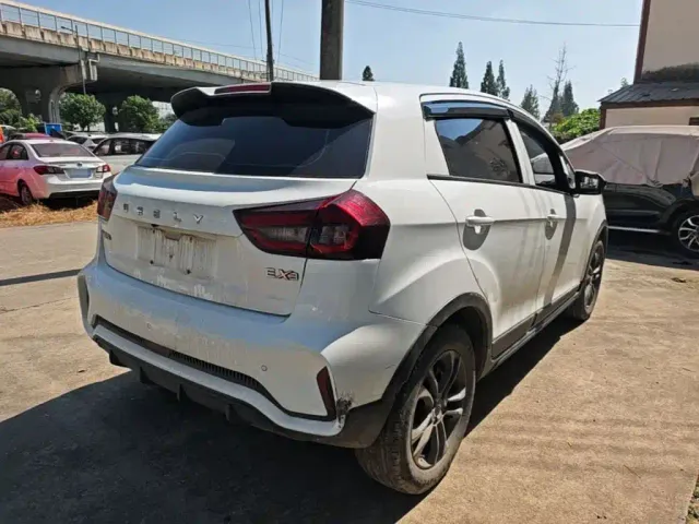 Geely Geometry EX3 Kung Fu Bull — Фото автомобиля 6