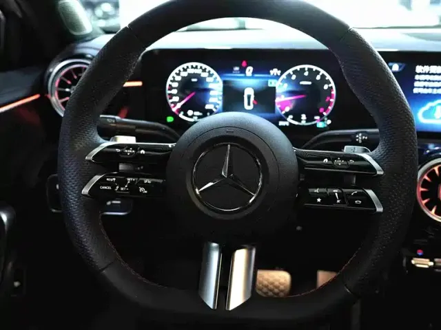 Mercedes-Benz A-Class — Фото автомобиля 8