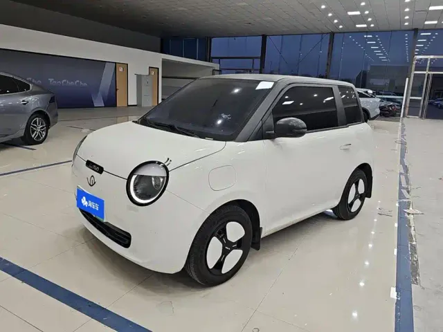Фотография автомобиля — Changan Lumin