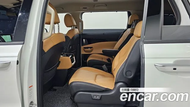 Kia Canival Carnival 4 поколение Бензин 9 мест Noblesse — Фото автомобиля 24