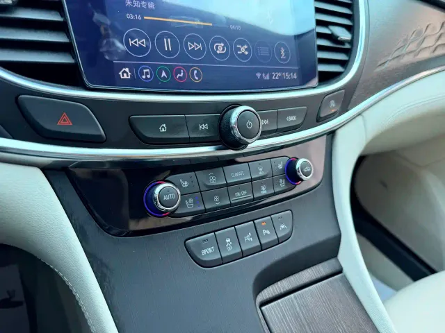 Buick LaCrosse — Фото автомобиля 14