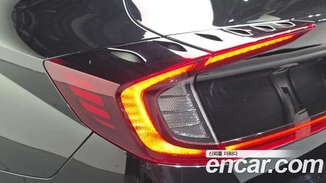 Hyundai Sonata — Фото автомобиля 8