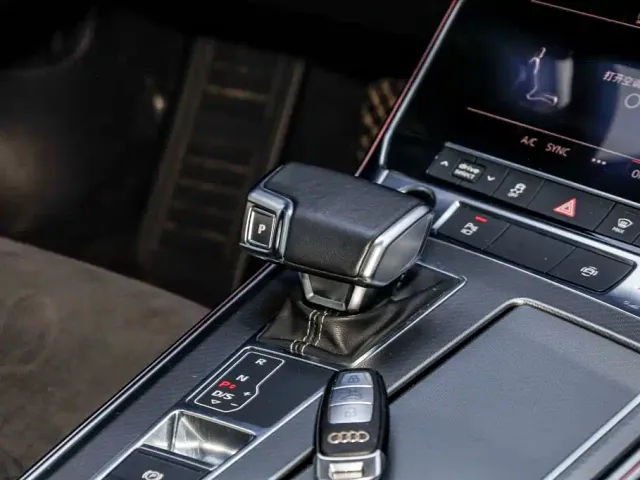 Audi A7L — Фото автомобиля 28