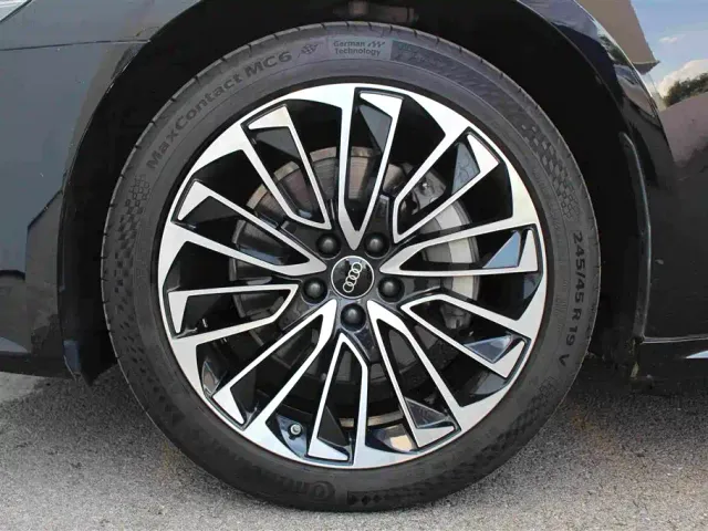 Audi A7L — Фото автомобиля 13
