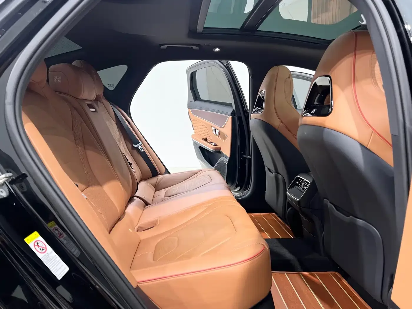 BYD Han 2022 DM-p 202KM AWD Flagship — Фото автомобиля 10