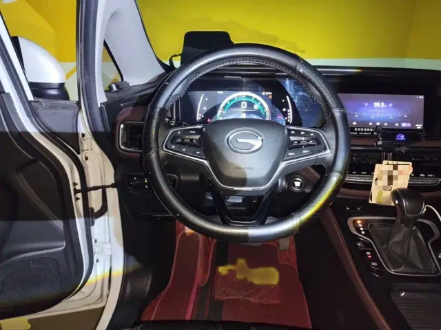GAC Trumpchi M6 — Фото автомобиля 2