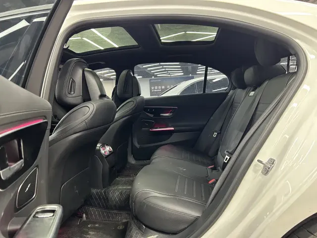 Mercedes-Benz C-Class — Фото автомобиля 8