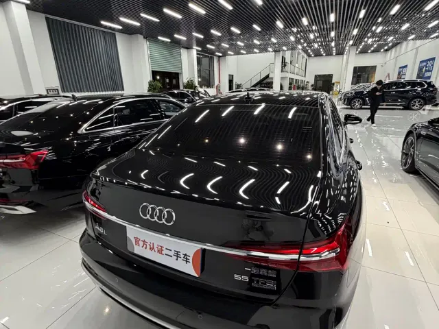 Audi A6L — Фото автомобиля 9