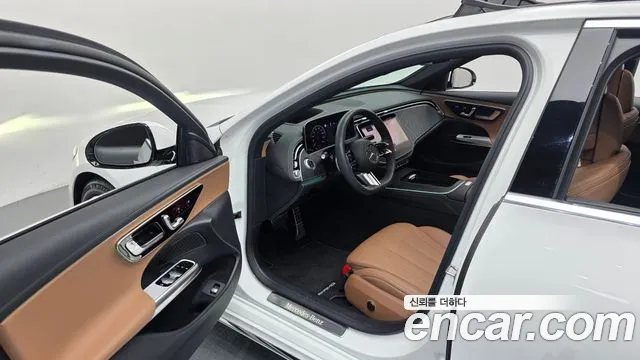 Mercedes-Benz E-Class W214 — Фото автомобиля 15