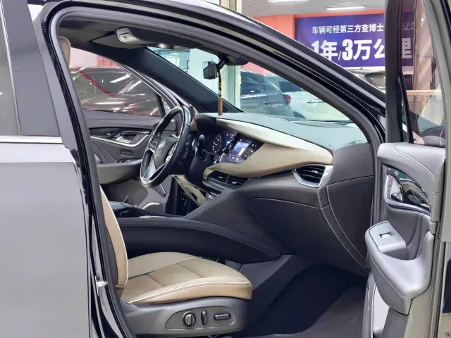Buick Enclave — Фото автомобиля 9