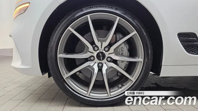 Genesis G70 Новый G70 Бензин 2.5T 4WD — Фото автомобиля 4