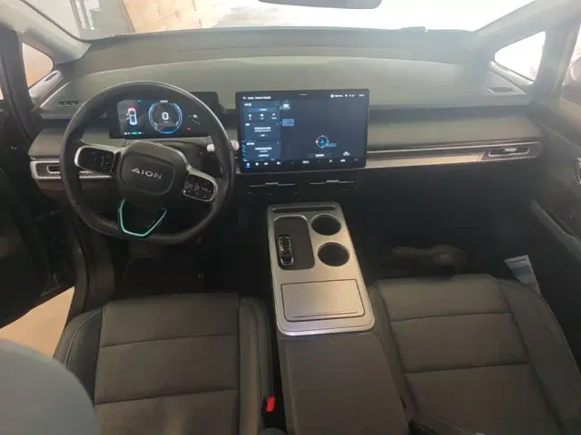 GAC Aion Y — Фото автомобиля 9