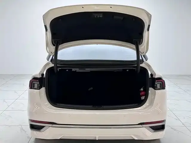 Ford Mondeo — Фото автомобиля 6