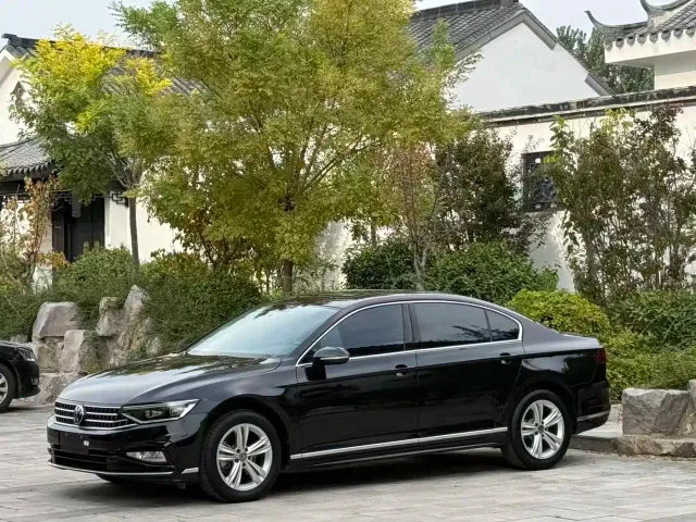 Фотография автомобиля — Volkswagen Magotan