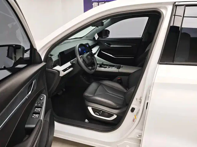 Changan CS75 Plus — Фото автомобиля 13