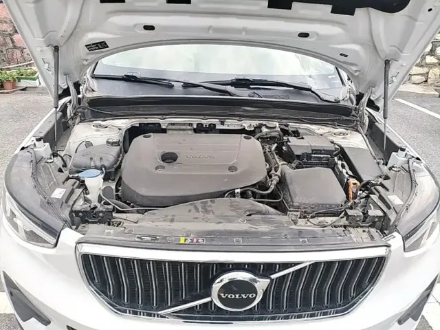 Volvo XC40 — Фото автомобиля 19