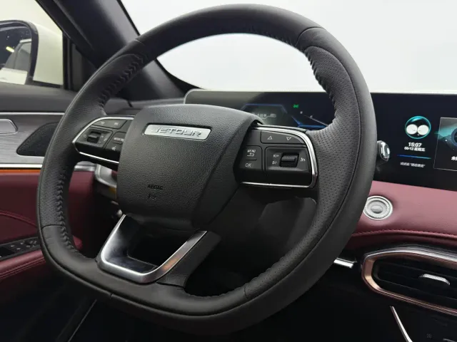 Jetour X70 Plus — Фото автомобиля 12