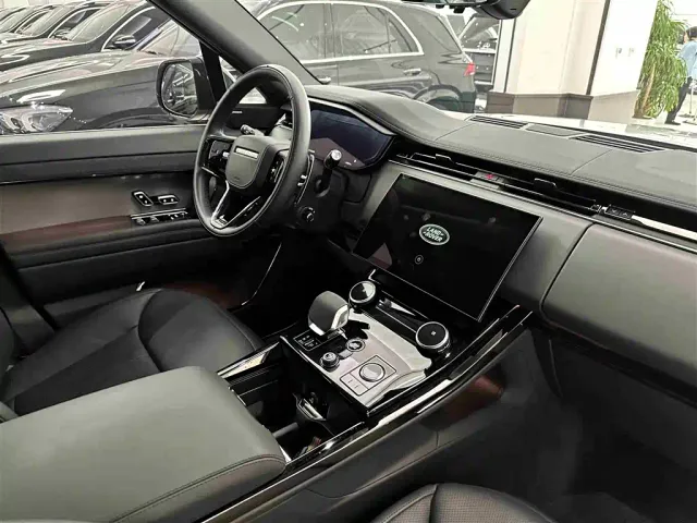 Land Rover Range Rover Sport — Фото автомобиля 17