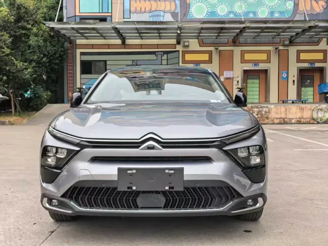 Citroen C5 X — Фото автомобиля 2