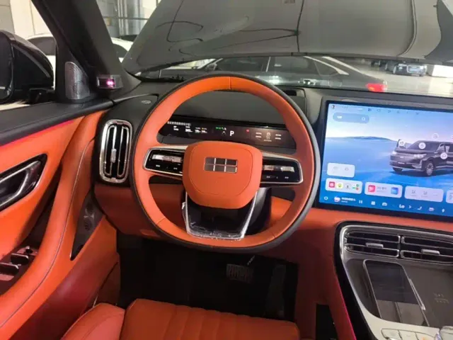 Geely Galaxy M9 — Фото автомобиля 6