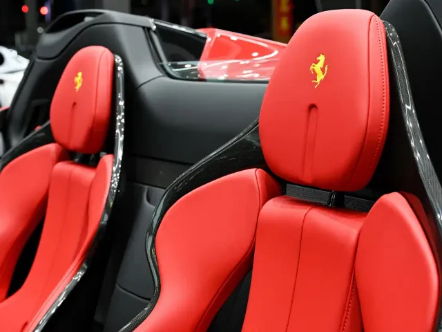 Ferrari SF90 — Фото автомобиля 15