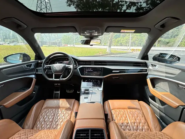 Audi A7L — Фото автомобиля 15