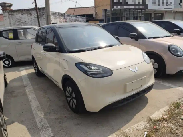 Wuling Bingo — Фото автомобиля 3