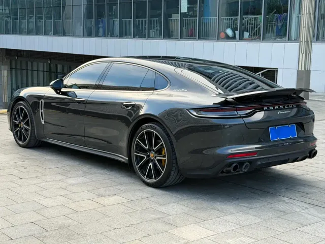 Porsche Panamera — Фото автомобиля 4