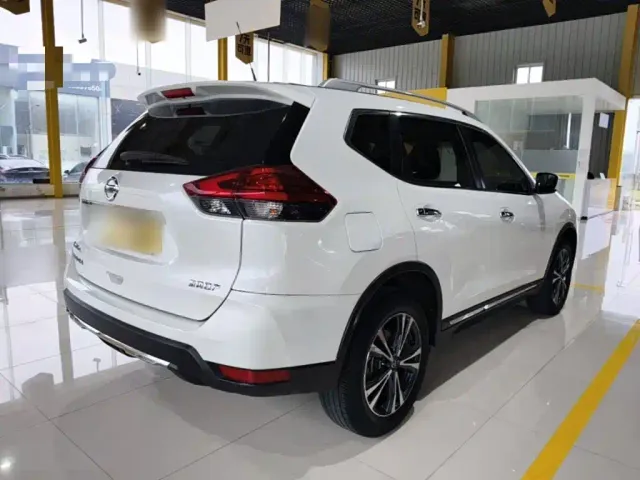 Nissan X-Trail — Фото автомобиля 6