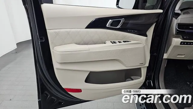 Kia Carnival Generation 4 — Фото автомобиля 14