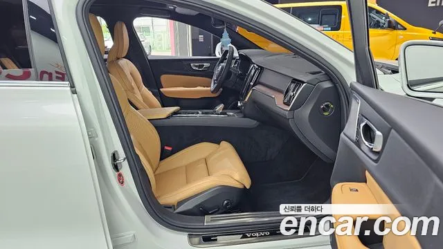 Вольво S60 S60 третьего поколения B5 Ultimate Bright — Фото автомобиля 11