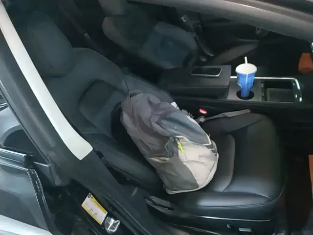 Tesla Model 3 2022 Performance High-Performance AWD — Фото автомобиля 24