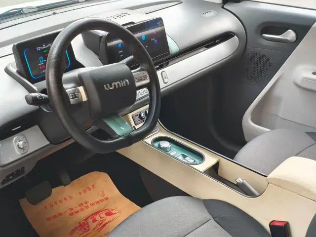 Changan Lumin — Фото автомобиля 9