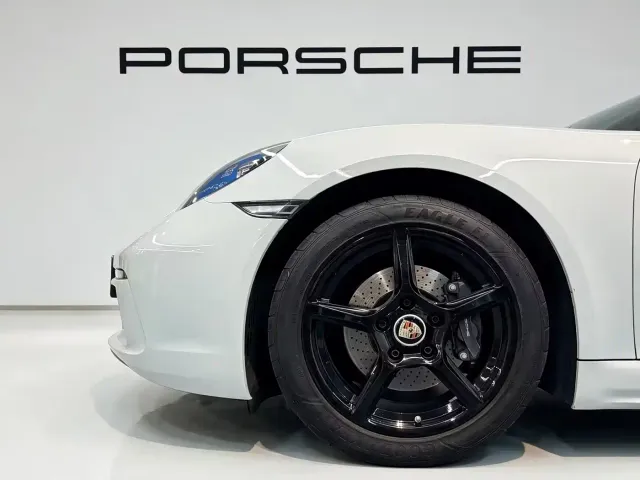 Porsche 718 — Фото автомобиля 10