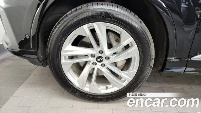 Audi Q7 45 TDI quattro Premium — Фото автомобиля 5