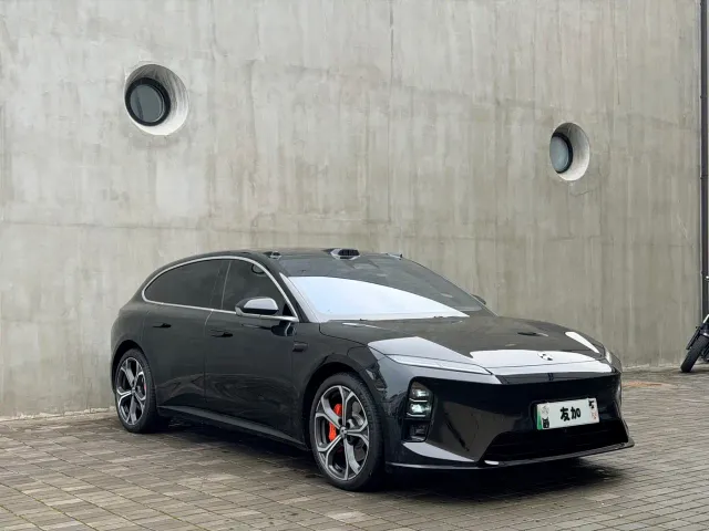Nio ET5 Touring — Фото автомобиля 3