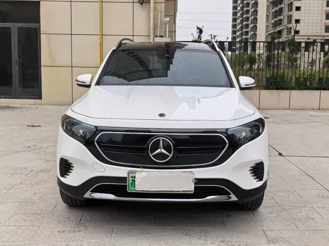 Mercedes-Benz EQB — Фото автомобиля 2